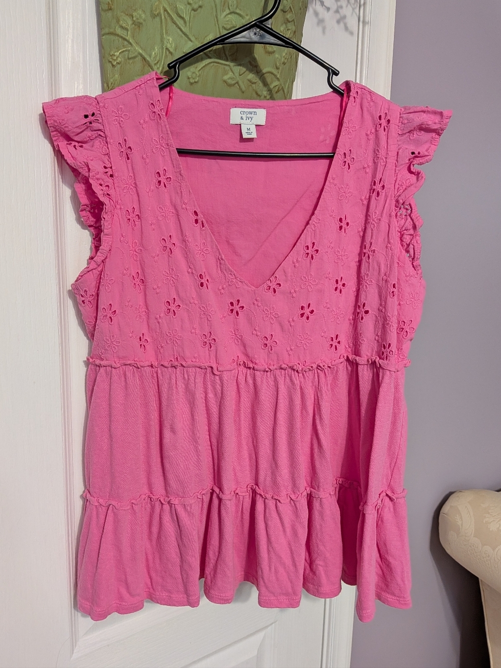 crown & ivy Pink Eyelet Tiered V-Neck Sleeveless Top